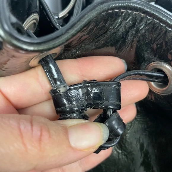 Kuerissimo Green Black Patent Leather‎ Shoulder Bag - Picture 9 of 13